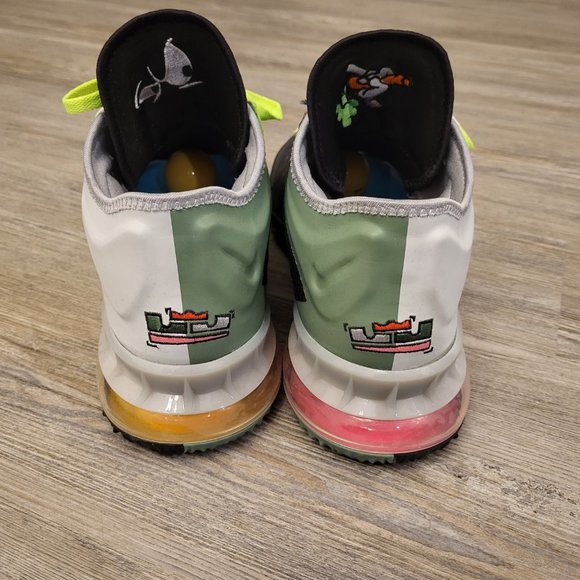 Nike LeBron XVIII 18 Low Space Jam Bugs vs Marvin - Picture 15 of 16